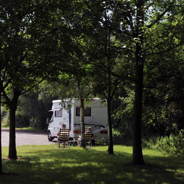 Camping Car Area in Arques (1)