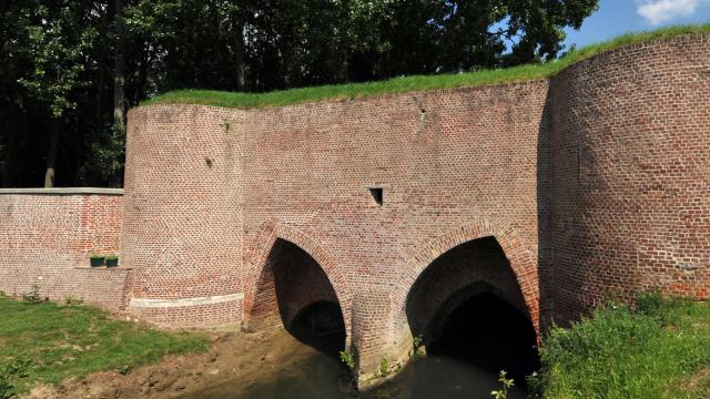 Porte de Beaulieu à Aire Sur La Lys