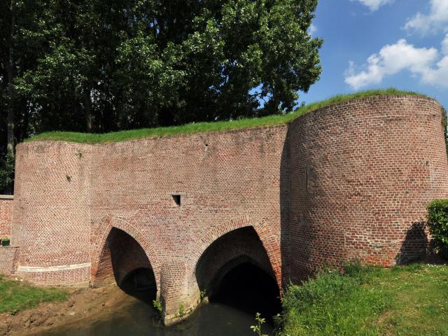 Porte de Beaulieu à Aire Sur La Lys