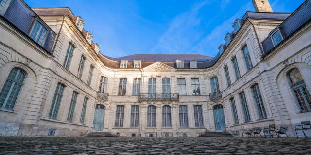 La cour du musée Sandelin à Saint-Omer