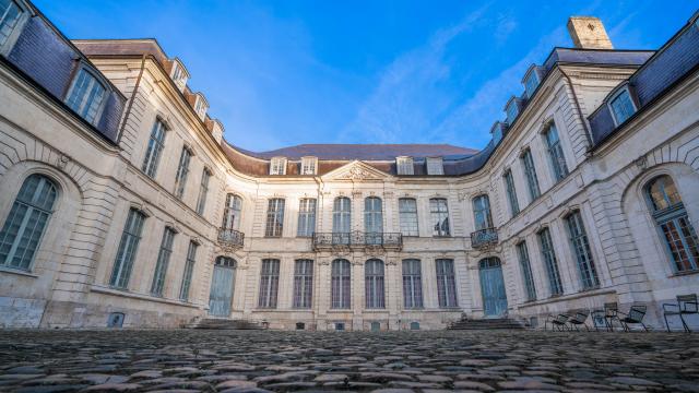 La cour du musée Sandelin à Saint-Omer