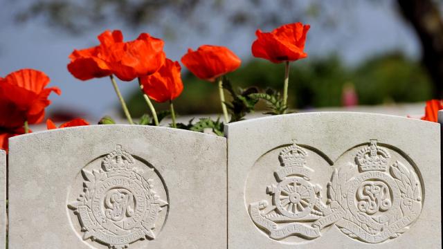 Cimetière Des Bruyères 2010 Longuenesse © Photo Carl Tourisme En Pays De Saint Omer (24)