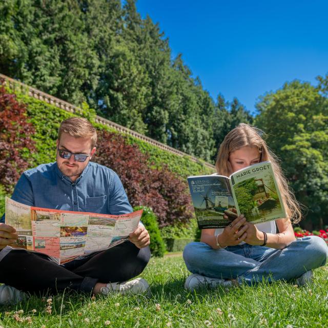 Nos brochures au jardin public de Saint-Omer